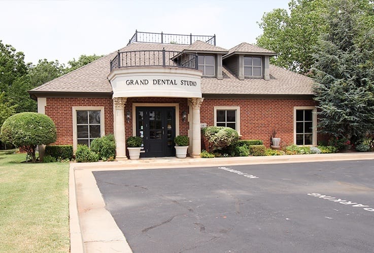 Outside view of Grand Dental Studio