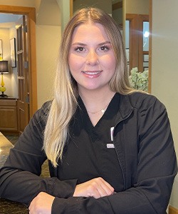 Punctual Dental Assistant carli